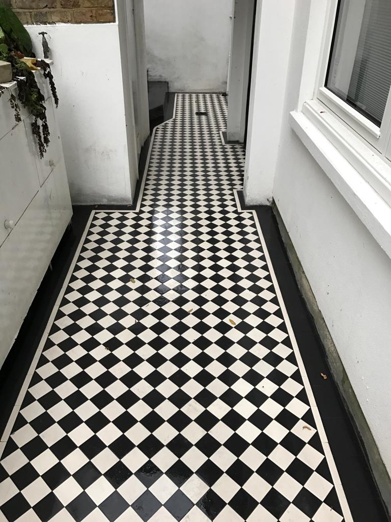 Chequerboard tiling London2
