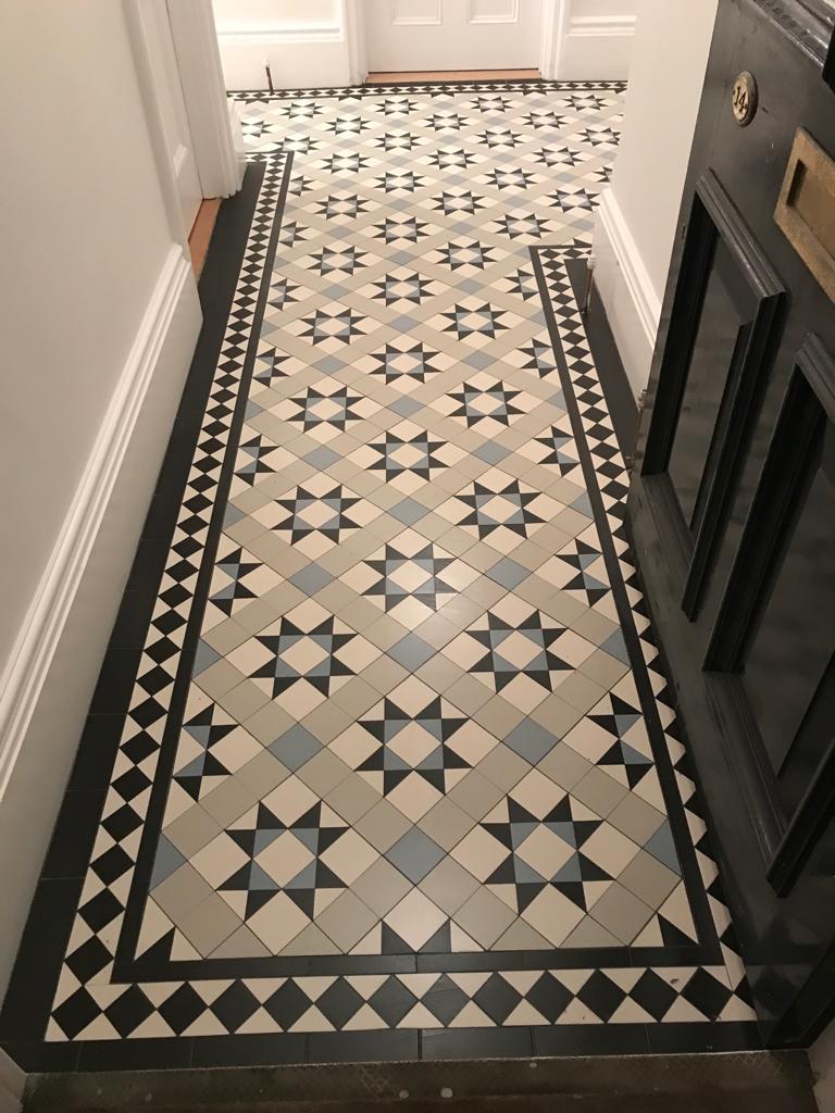 Mosaic style tiling London2